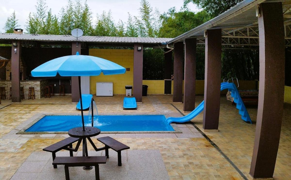 Guaratinguetá Chacara Charmosa Com Piscina, Campo De Futebolヴィラ エクステリア 写真